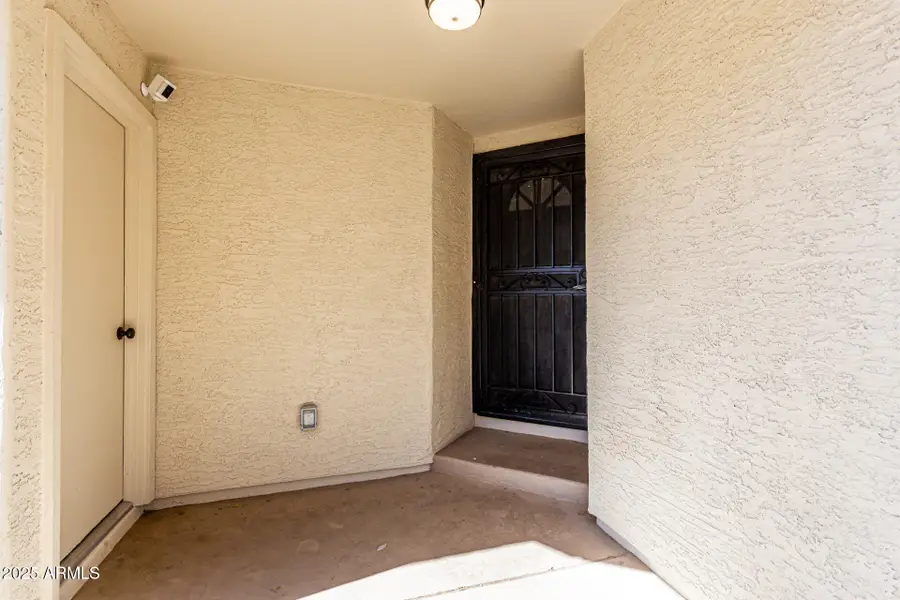 1538 E Laurel Avenue, Gilbert, AZ 85234 - Image #2