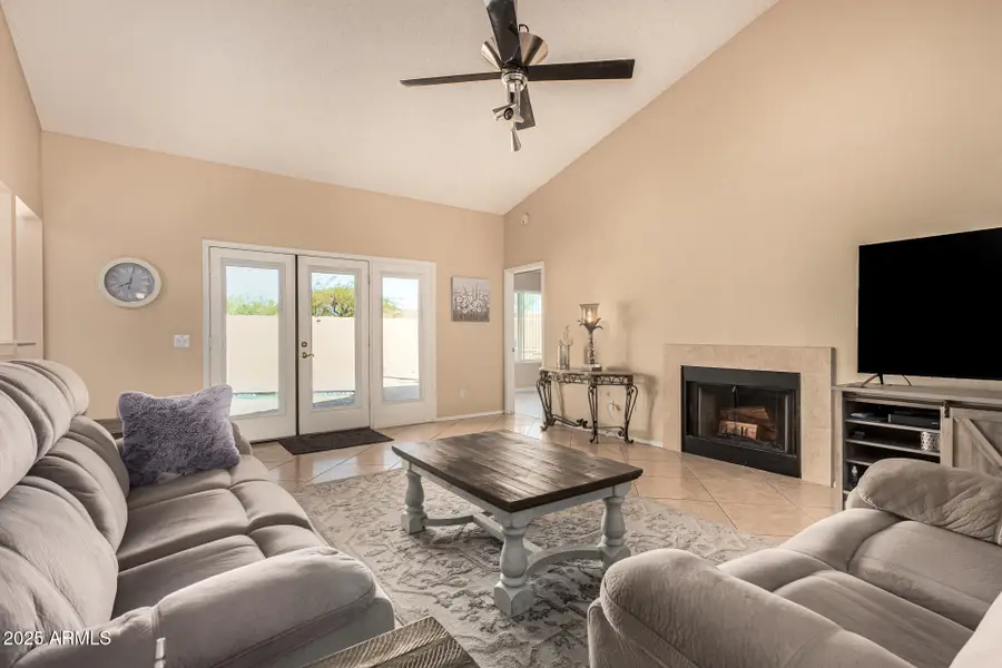 3834 E Goldfinch Gate Lane, Phoenix, AZ 85044 - Image #3