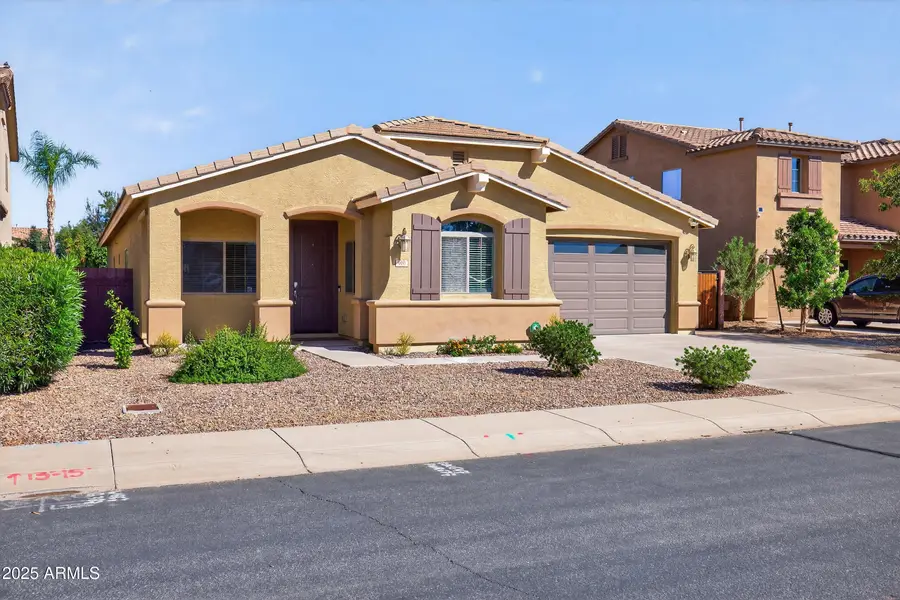 690 W Dragon Tree Avenue, Queen Creek, AZ 85140 - Image #2