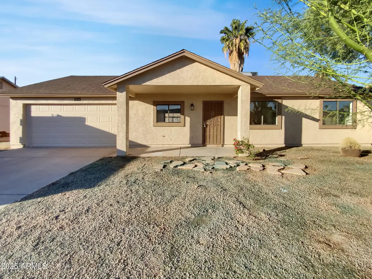 690 E Osage Avenue, Apache Junction, AZ 85119 - Image #1