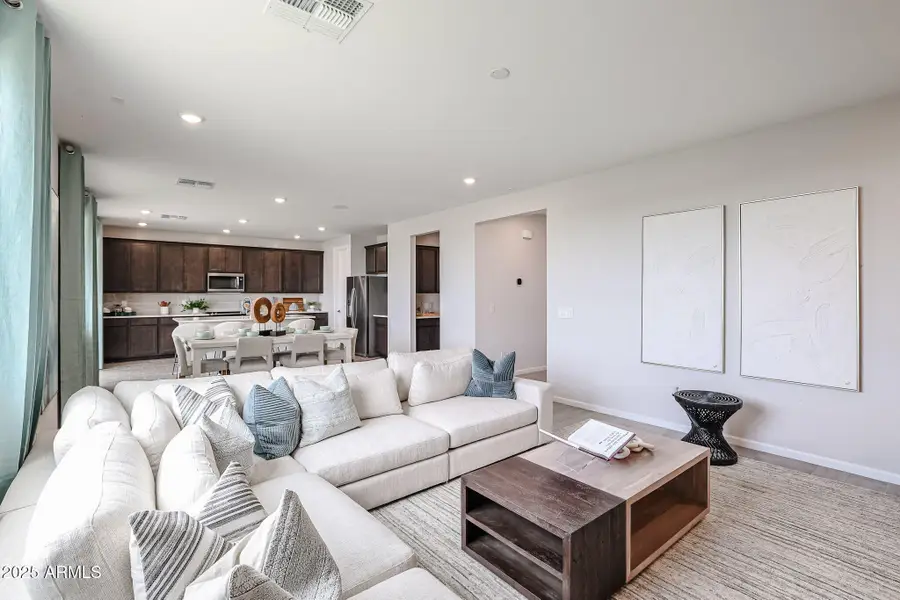 17988 W Creedance Boulevard, Surprise, AZ 85387 - Image #3