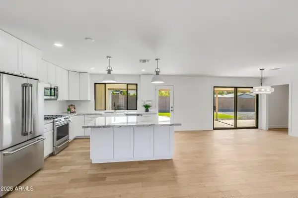 7801 N 4th Place, Phoenix, AZ 85020