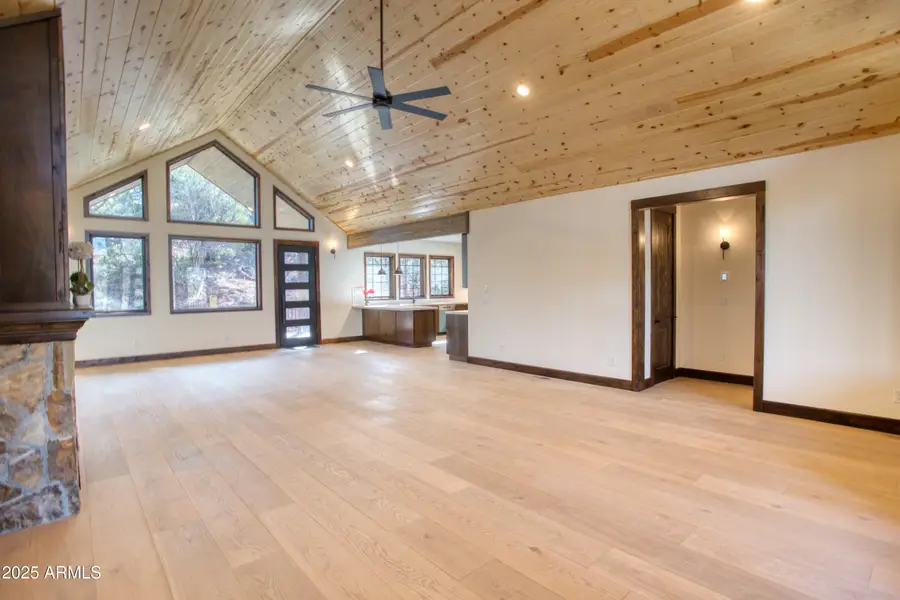 957 Cheney Ranch Loop, Linden, AZ 85901 - Image #2