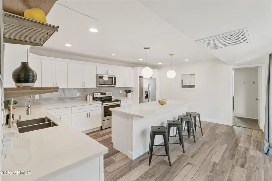 8206 E Orange Blossom Lane, Scottsdale, AZ 85250 - Image #3