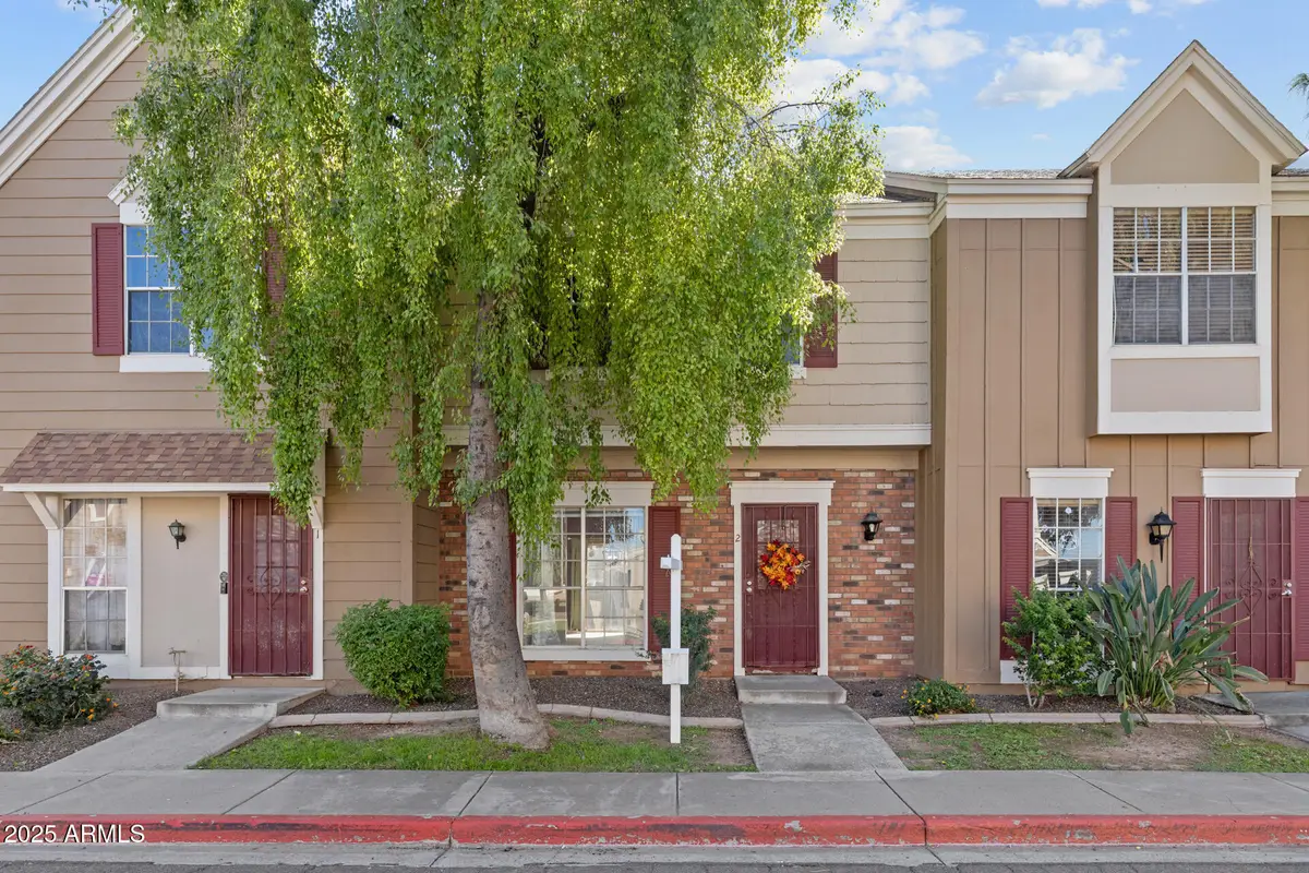 3411 W Morrow Drive #2, Phoenix, AZ 85027 - Image #1