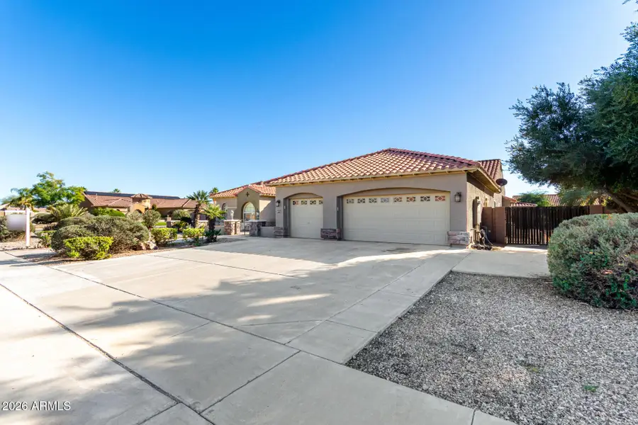 11733 E Starflower Drive E, Chandler, AZ 85249 - Image #3