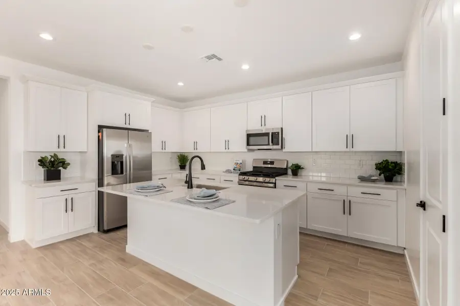 5455 W Loma Lane, Glendale, AZ 85302 - Image #2