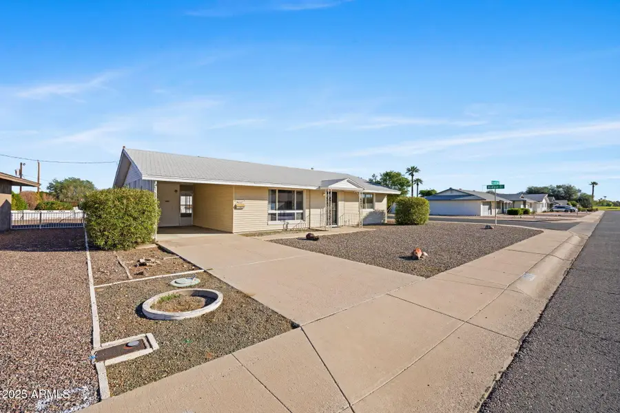 11002 W Greer Avenue, Sun City, AZ 85351 - Image #2