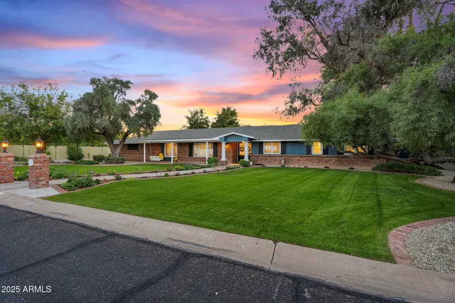 229 W Berridge Lane, Phoenix, AZ 85013 - Image #3