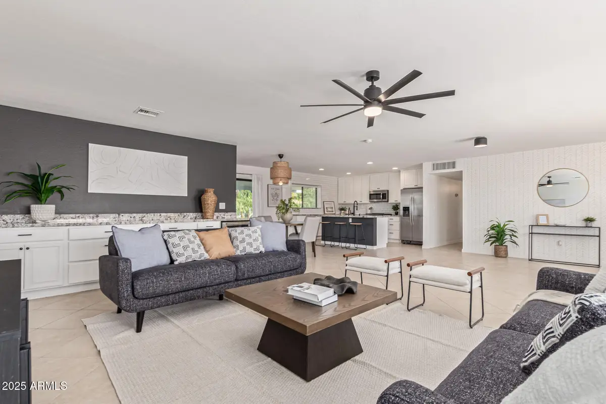 8124 E Mitchell Drive, Scottsdale, AZ 85251 - Image #1