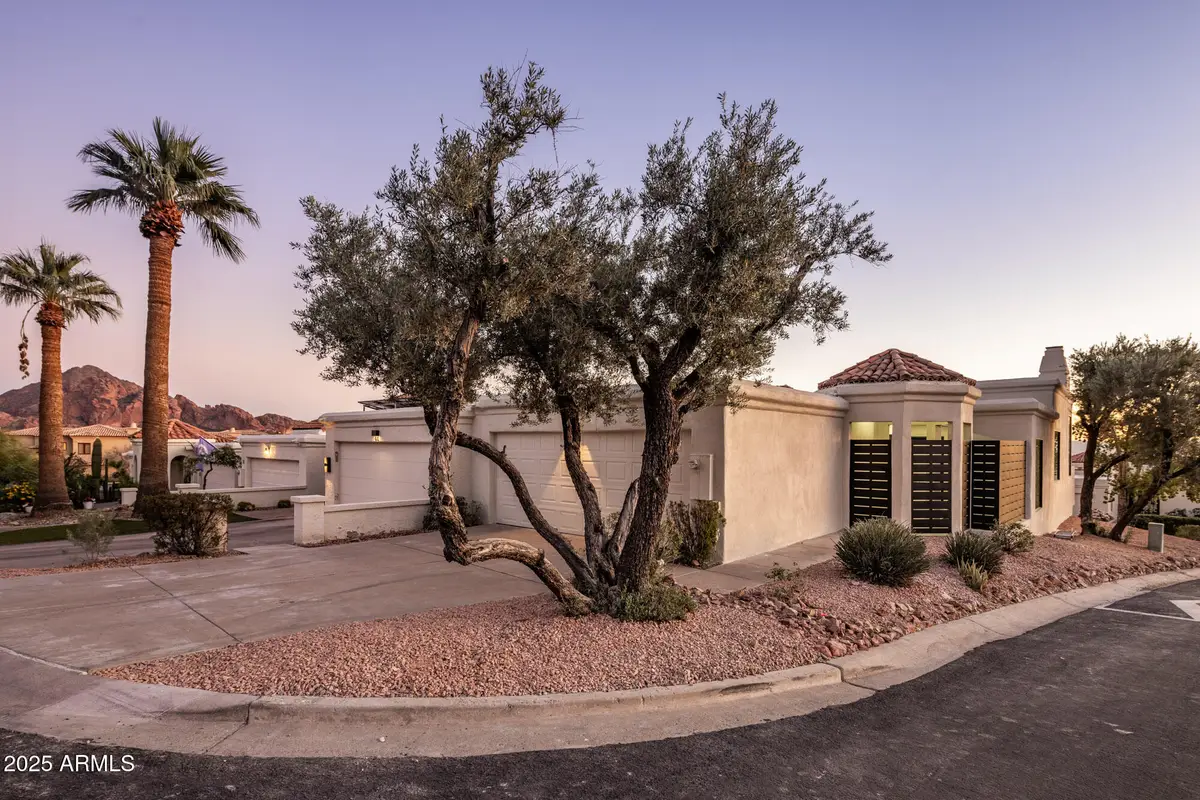 3800 E Lincoln Drive #43, Phoenix, AZ 85018 - Image #1