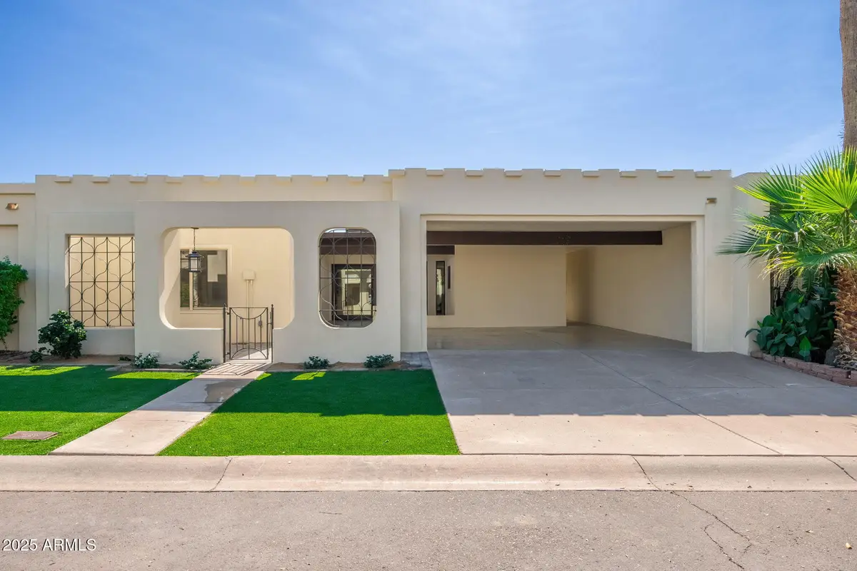 4333 E Fairmount Avenue, Phoenix, AZ 85018 - Image #1