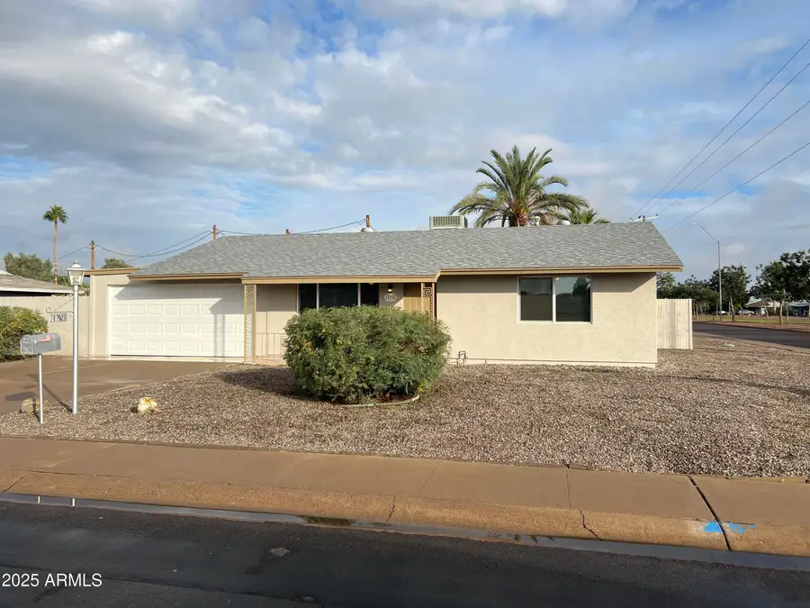 10702 W Cherry Hills Drive, Sun City, AZ 85351 - Image #3