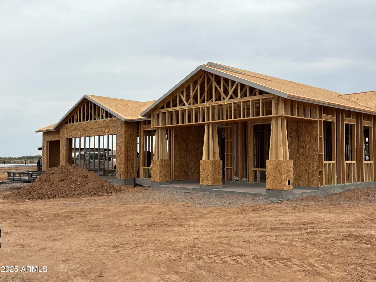 9186 W Limestone Mountain Drive, Coolidge, AZ 85194 - Image #1