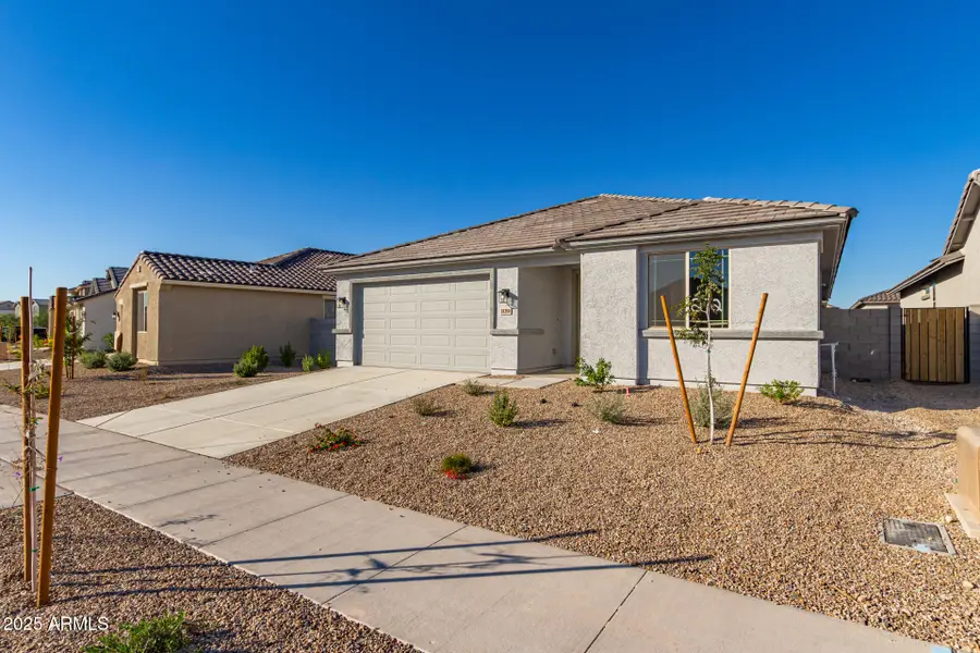 18353 W Villa Hermosa Lane, Surprise, AZ 85387 - Image #2