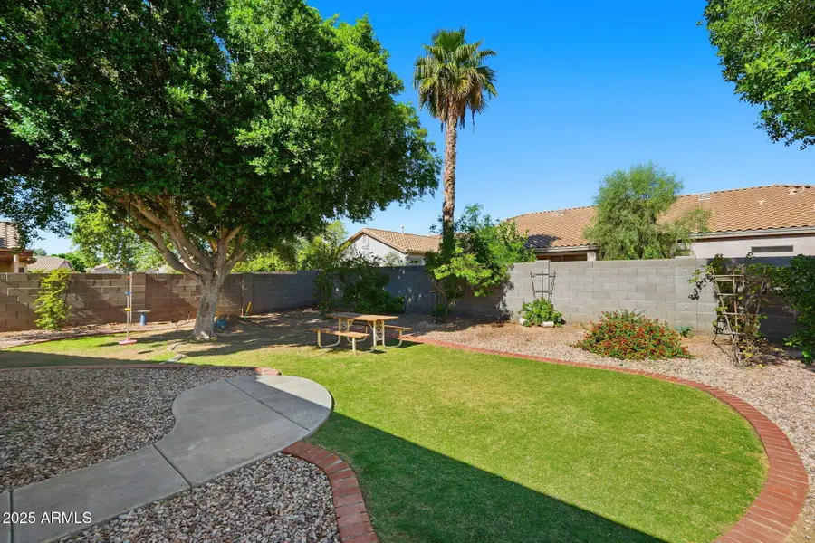 8360 W Stella Way, Glendale, AZ 85305 - Image #2