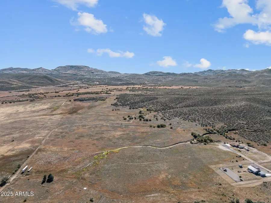 41AC Sickles Ranch Road, Peeples Valley, AZ 86332 - Image #2