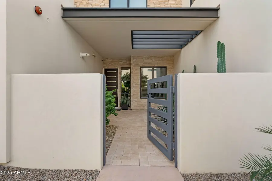 5577 E Stella Lane, Paradise Valley, AZ 85253 - Image #2