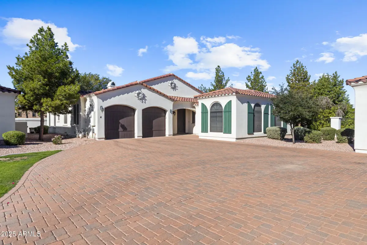 1777 W Ocotillo Road #4, Chandler, AZ 85248 - Image #1