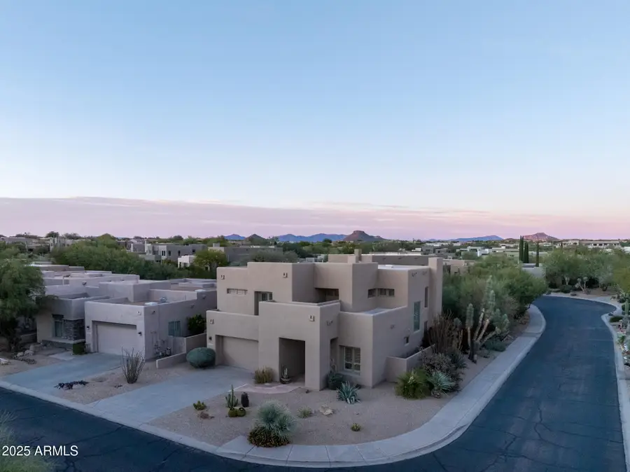 10894 E Hedgehog Place, Scottsdale, AZ 85262 - Image #2