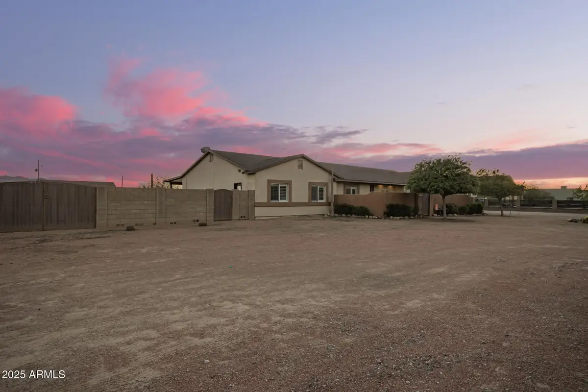 23911 W Mcarthur Road, Wittmann, AZ 85361 - #1