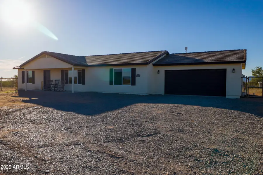 22125 W Laura Street, Wittmann, AZ 85361 - Image #2