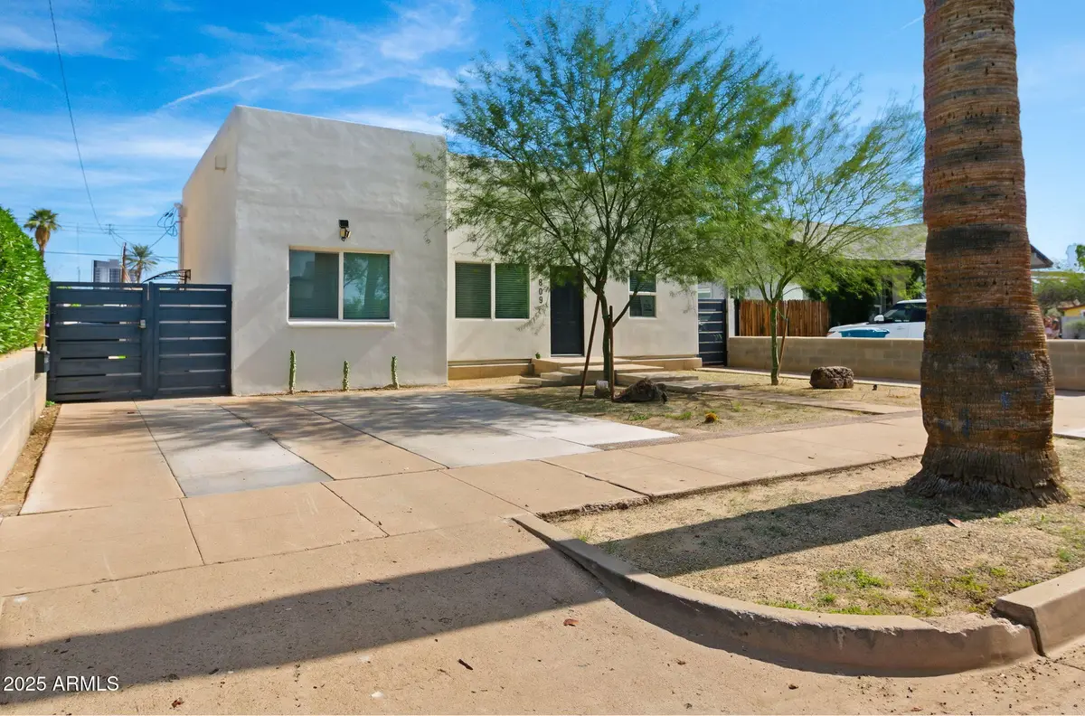 809 N 10th Avenue, Phoenix, AZ 85007 - Image #1