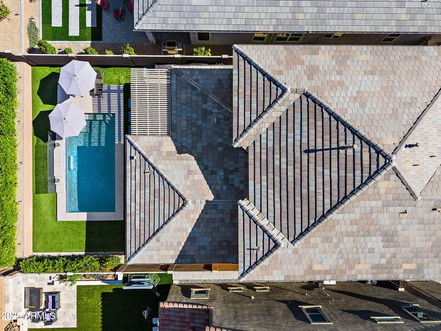 6028 E Lone Cactus Drive, Phoenix, AZ 85054 - Image #2