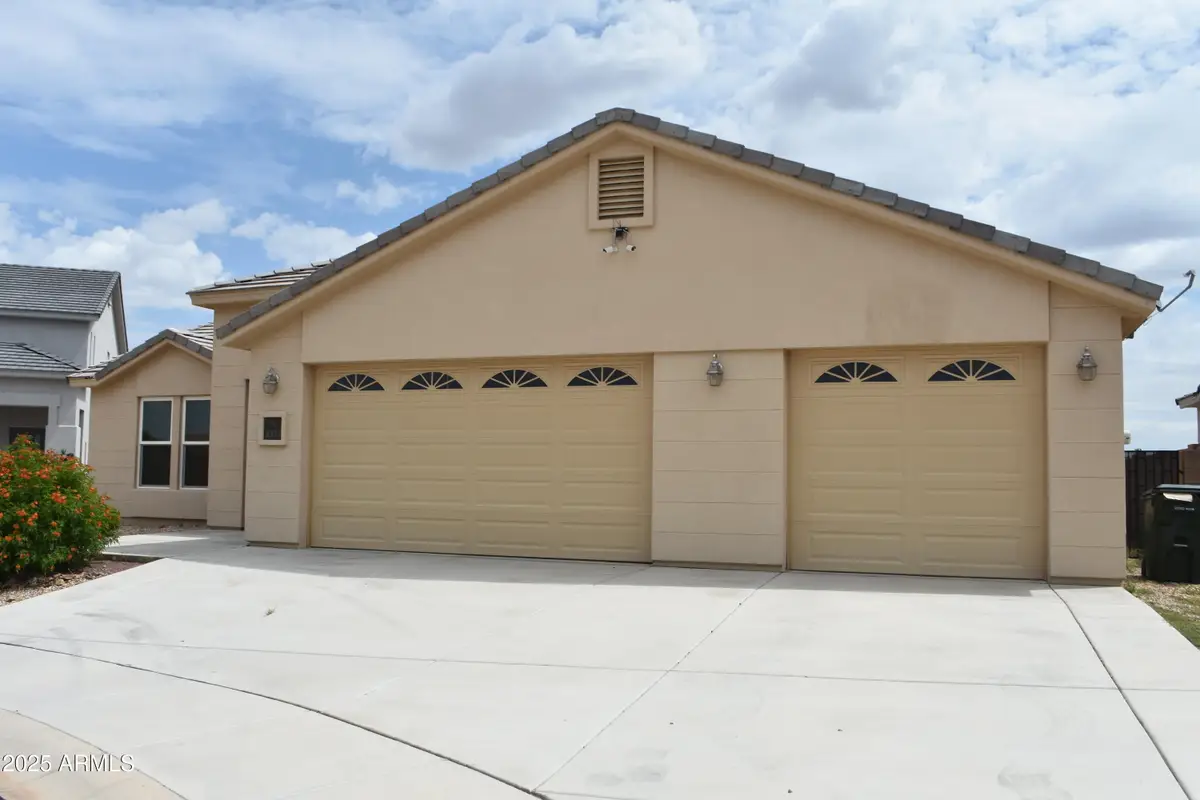 5533 Desert Willow Loop, Sierra Vista, AZ 85635 - #1