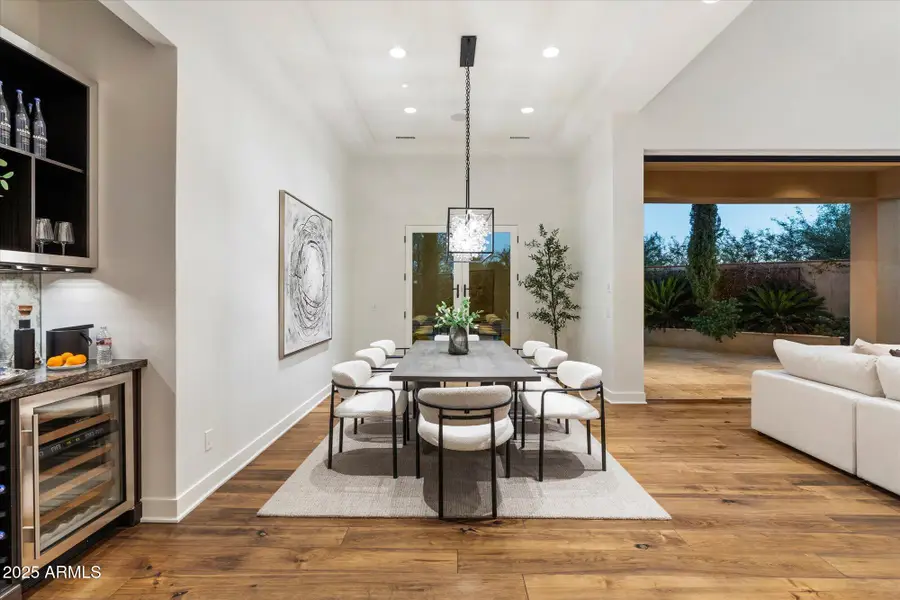 3965 E Sierra Vista Drive, Phoenix, AZ 85253 - Image #3