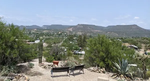 34930 S Cholla Drive, Black Canyon City, AZ 85324