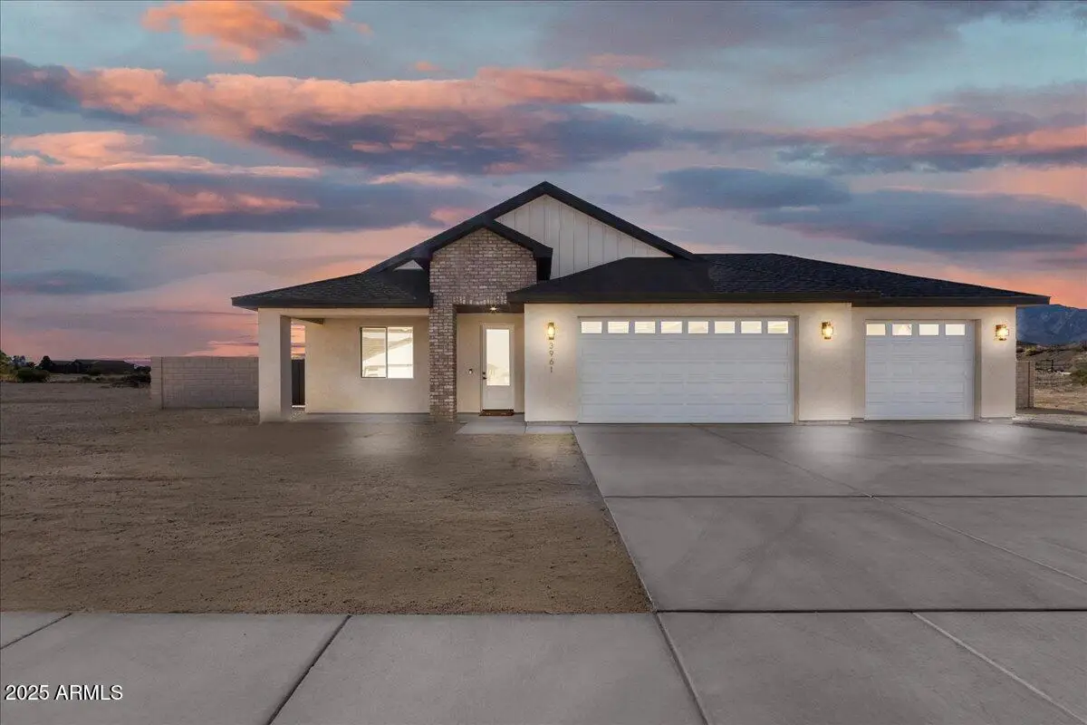 3961 W Highline Street, Thatcher, AZ 85552 - #1