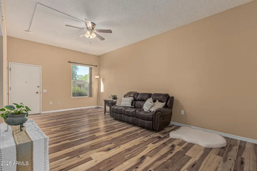10019 W Thunderbird Boulevard, Sun City, AZ 85351 - Image #2