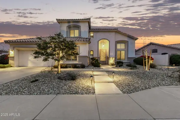 1914 W Hawk Way, Chandler, AZ 85286