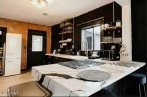 1055 E Whitton Avenue, Phoenix, AZ 85014 - Image #2