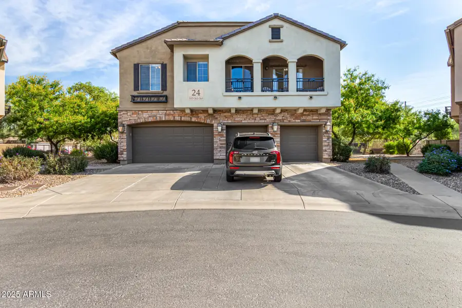 357 N 168th Drive, Goodyear, AZ 85338 - Image #2