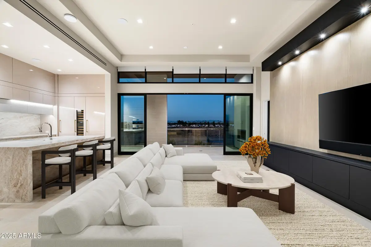 6587 N Palmeraie Boulevard #3010, Paradise Valley, AZ 85253 - Image #1