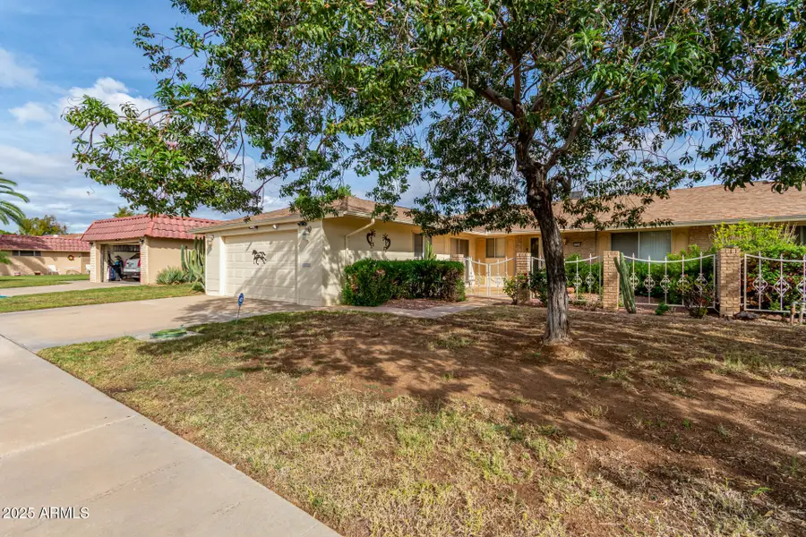 10304 W Kingswood Circle, Sun City, AZ 85351 - Image #2