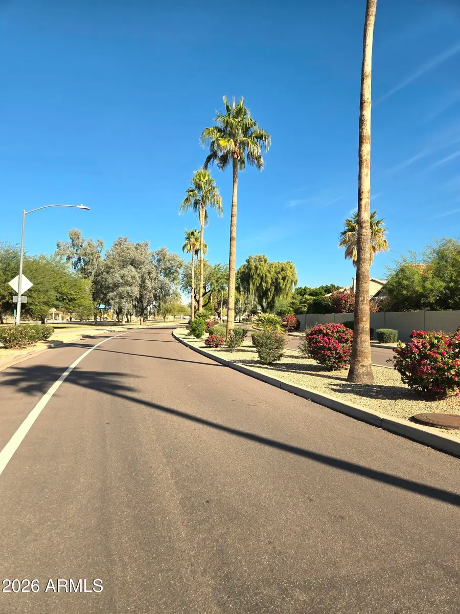 7537 W Wescott Drive, Glendale, AZ 85308 - Image #2