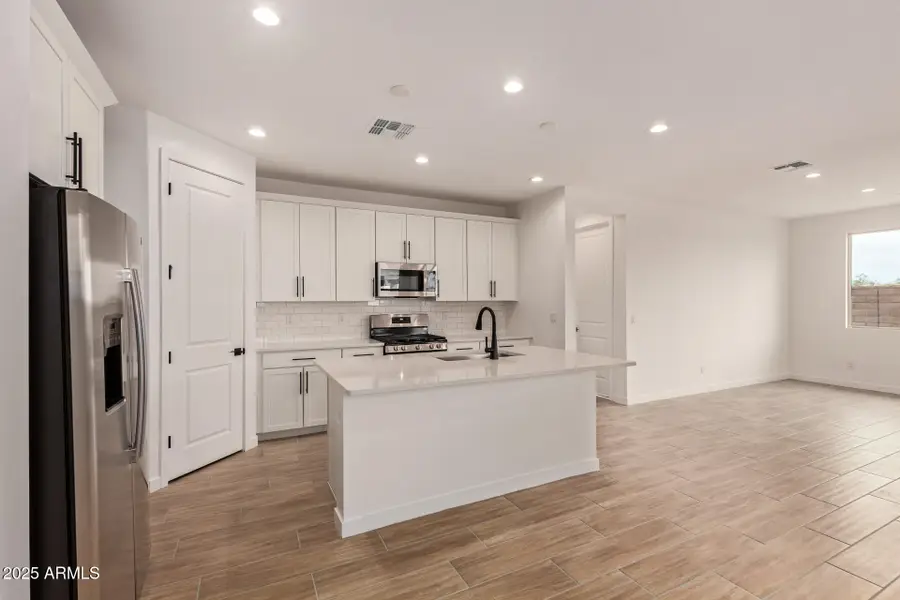 8644 S 170th Avenue, Goodyear, AZ 85338 - Image #3