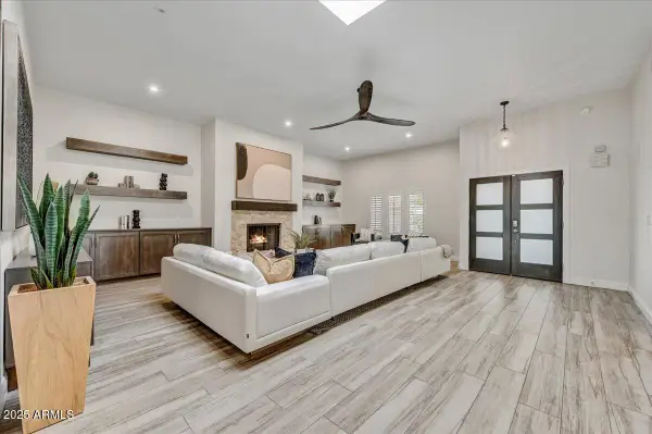 8184 E Del Cuarzo Drive, Scottsdale, AZ 85258