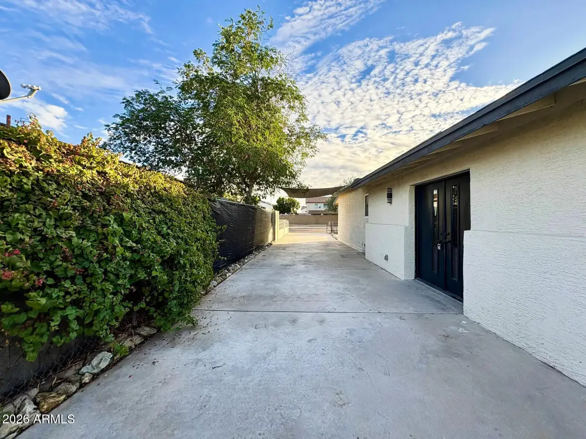 8644 W Mountain View Road, Peoria, AZ 85345 - Image #1