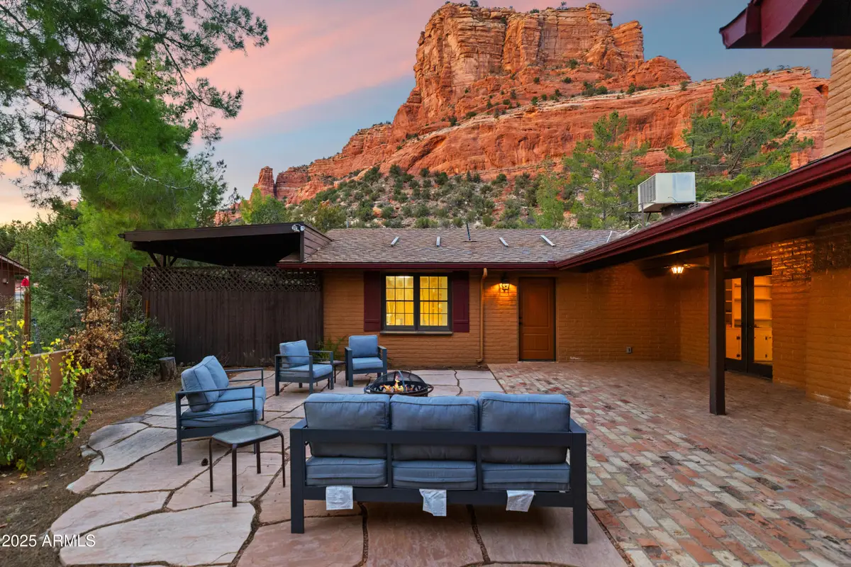 195 Courthouse Butte Road, Village Of Oak Creek Big Park, AZ 86351 - Image #1