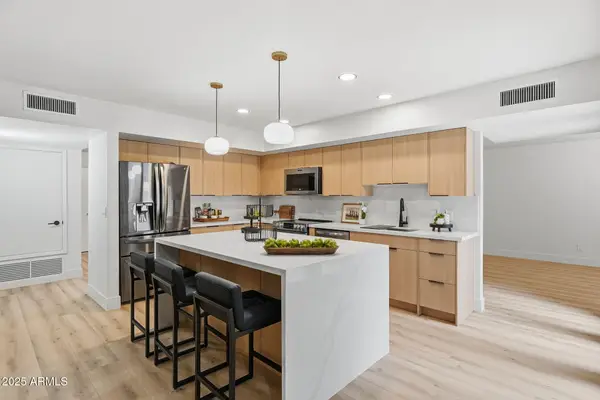 8171 E Del Caverna Drive, Scottsdale, AZ 85258