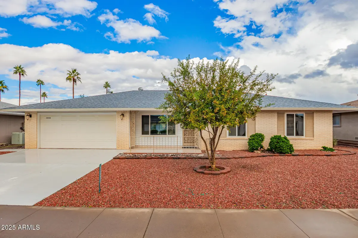 10528 W Oak Ridge Drive, Sun City, AZ 85351 - Image #1