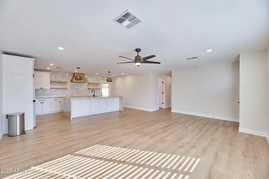 8708 E Jackrabbit Road, Scottsdale, AZ 85250 - Image #3