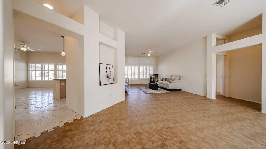 14204 W Wagon Wheel Drive, Sun City West, AZ 85375 - Image #2