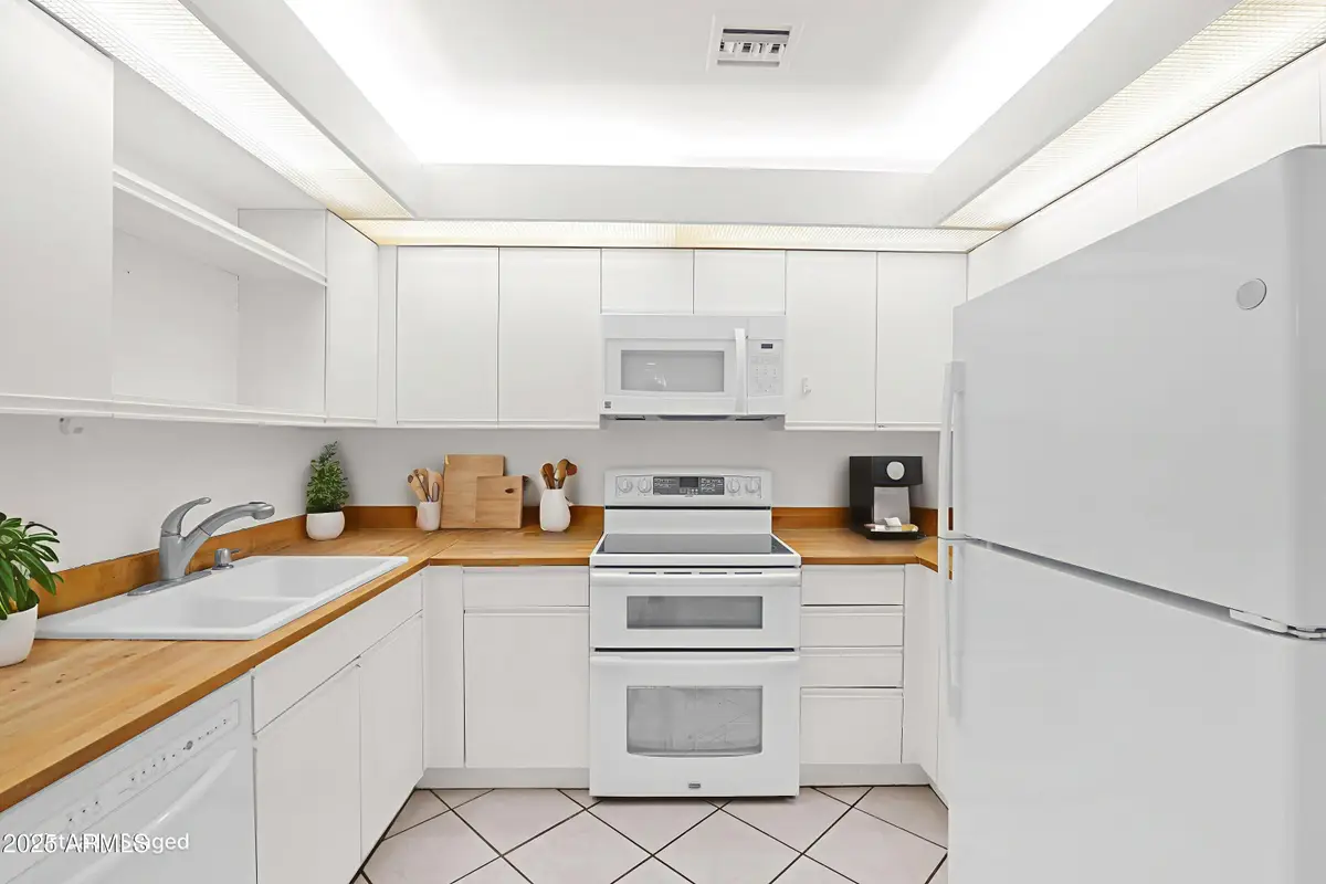 5035 N 10th Place #108, Phoenix, AZ 85014 - #1