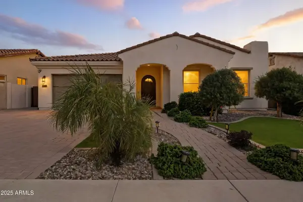 9390 W Parkside Lane, Peoria, AZ 85383