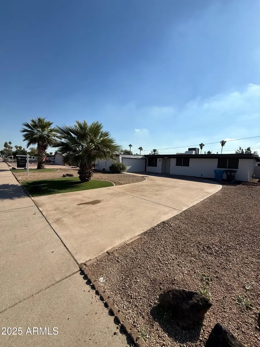 3619 W Griswold Road, Phoenix, AZ 85051 - Image #2